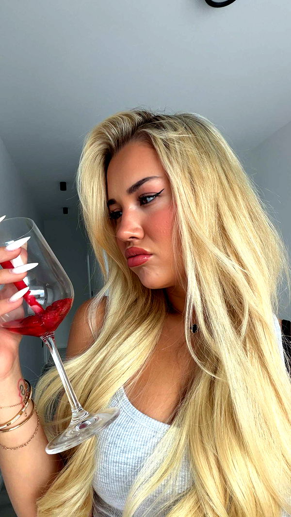 samantrasunny image ~ Altpins