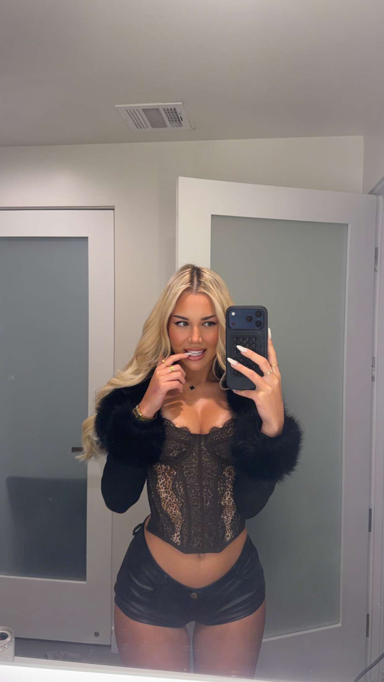 samantrasunny snapchat image archive image