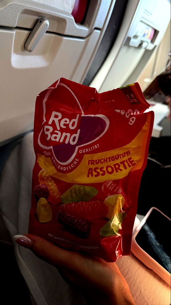 samantrasunny image ~ Altpins