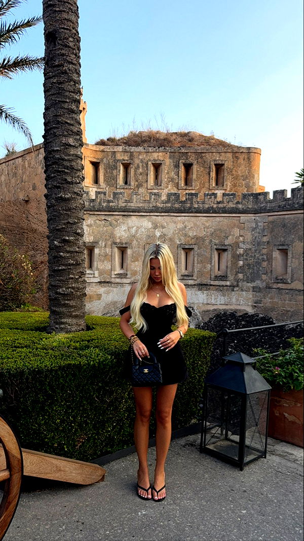 samantrasunny image ~ Altpins