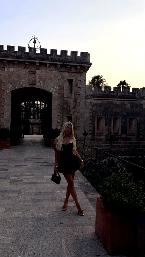 samantrasunny image ~ Altpins