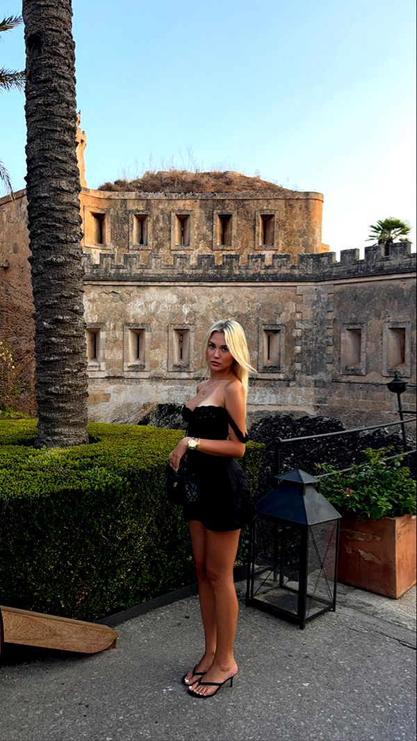 samantrasunny image ~ Altpins