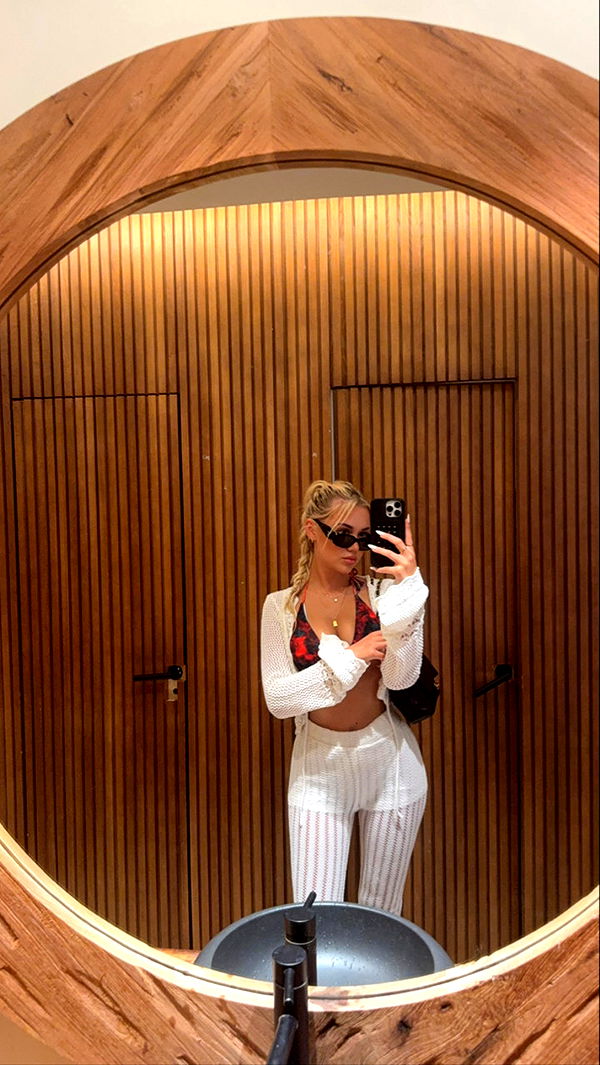 samantrasunny image ~ Altpins