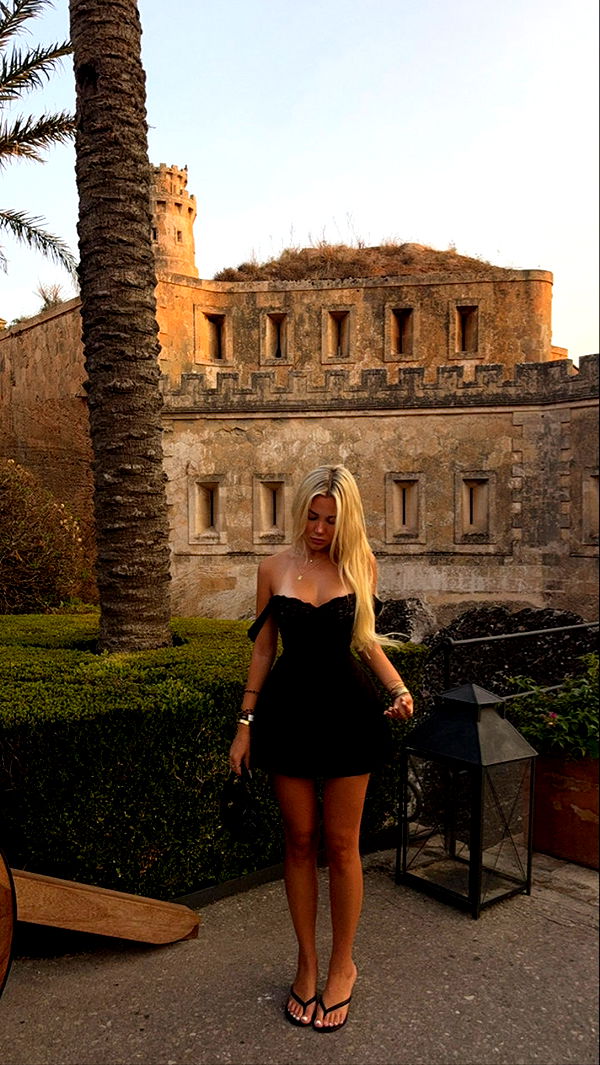 samantrasunny image ~ Altpins