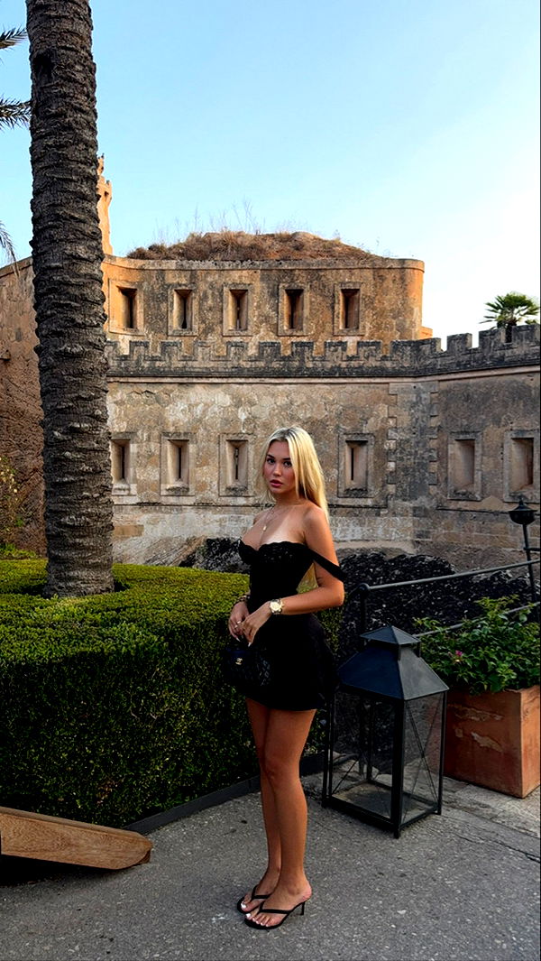 samantrasunny image ~ Altpins