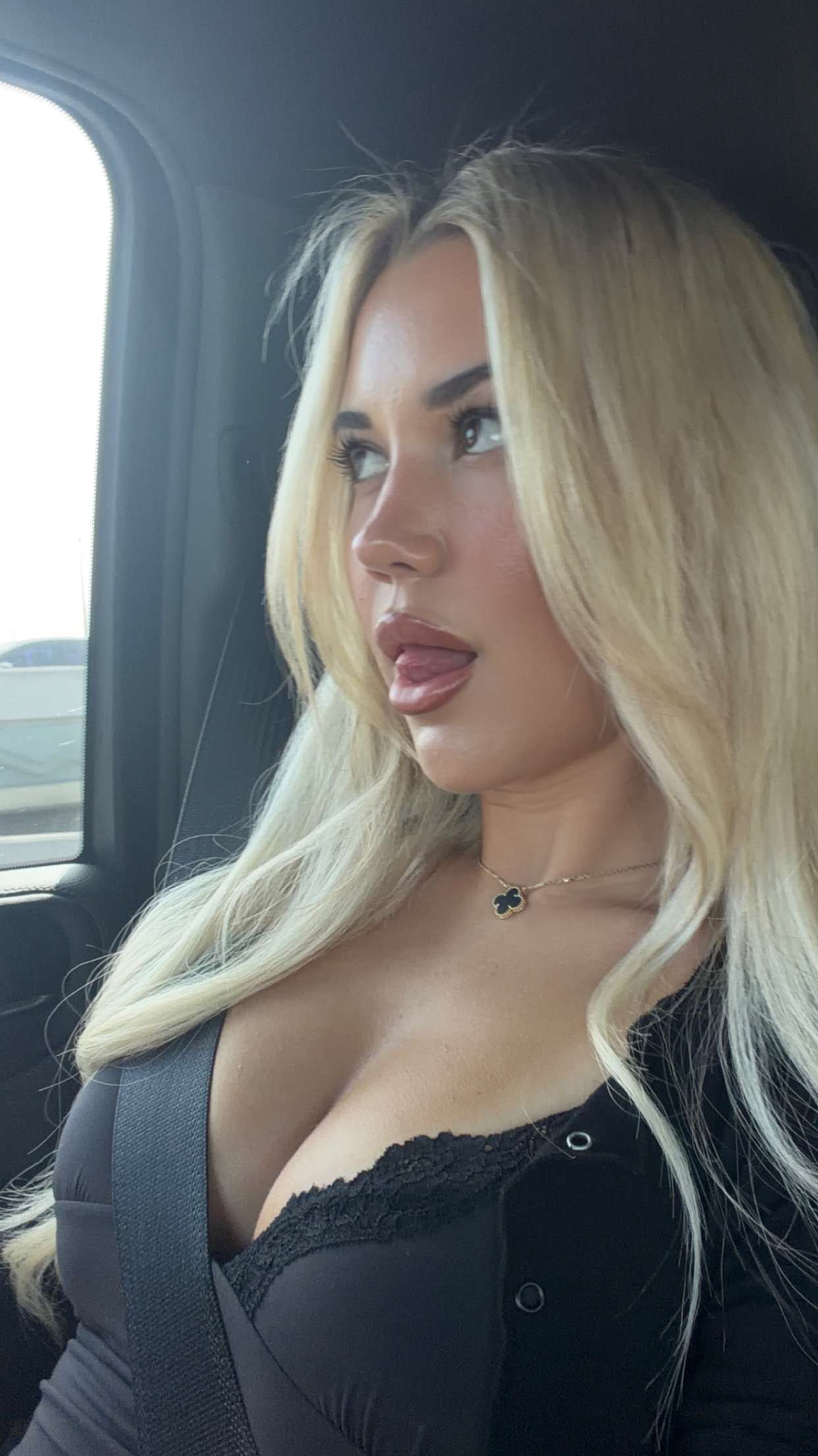 samantrasunny snapchat image archive image