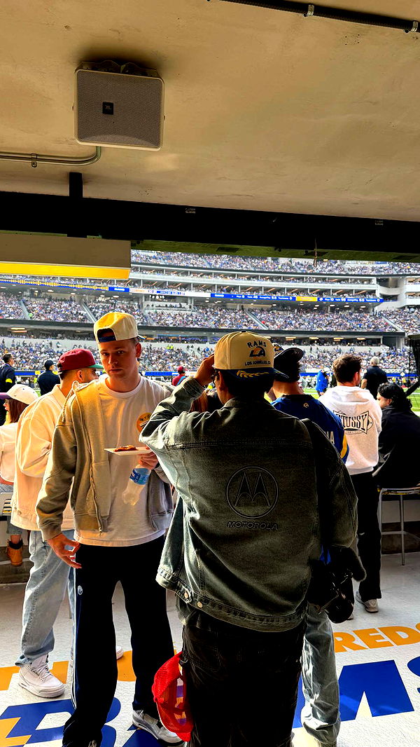 samantrasunny image ~ Altpins