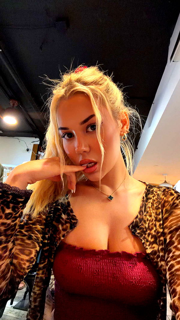 samantrasunny image ~ Altpins