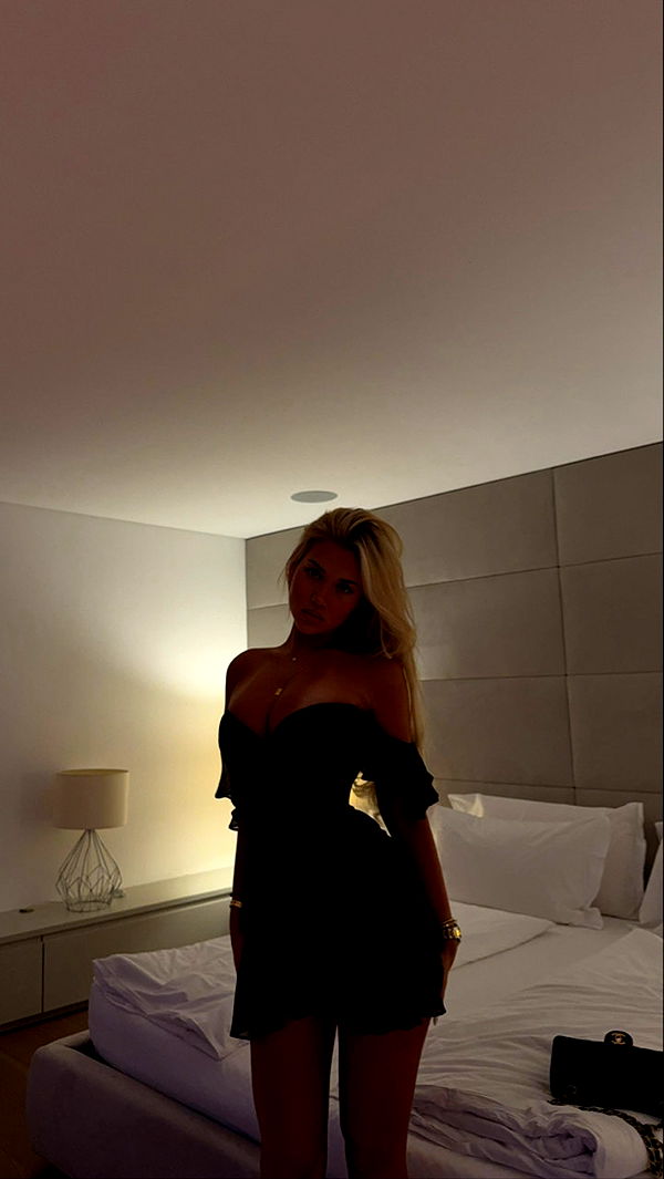 samantrasunny image ~ Altpins