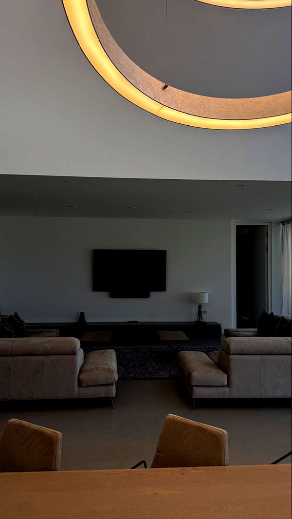 samantrasunny image ~ Altpins