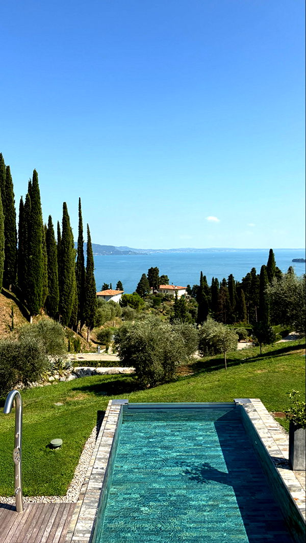 samantrasunny image ~ Altpins