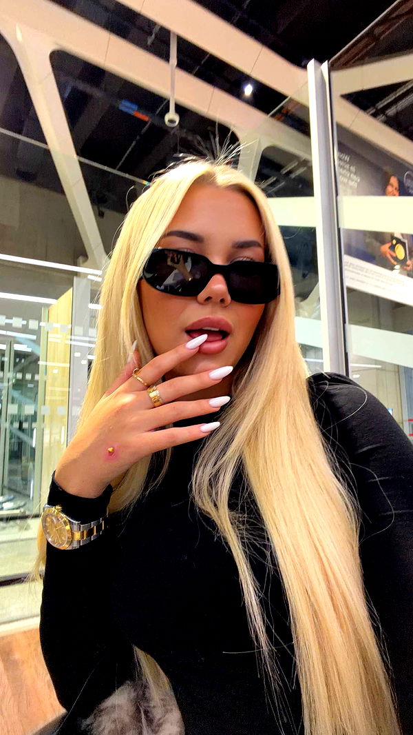 samantrasunny image ~ Altpins