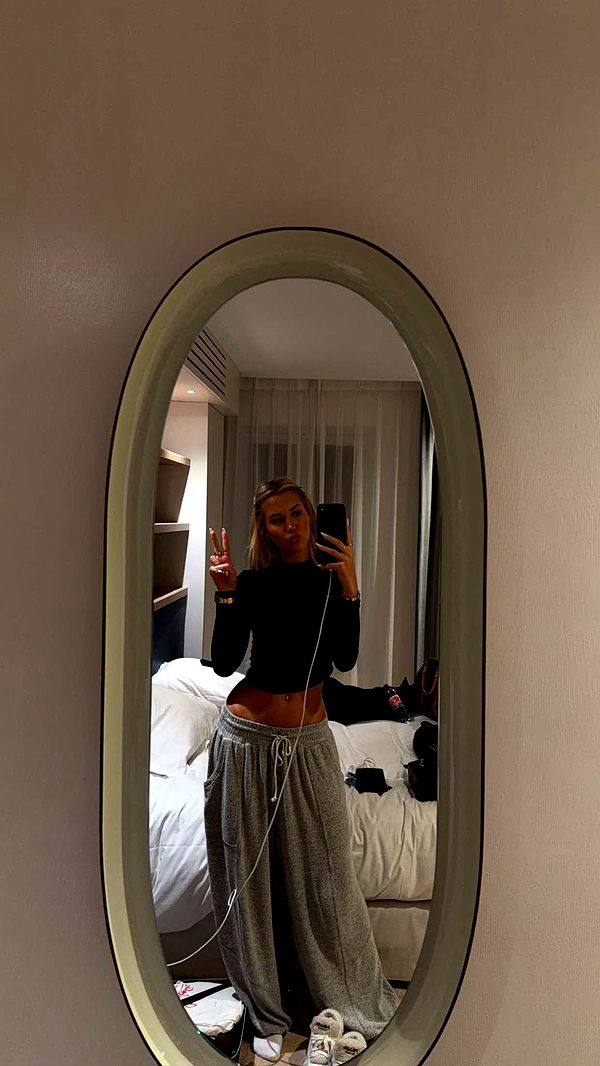 samantrasunny image ~ Altpins