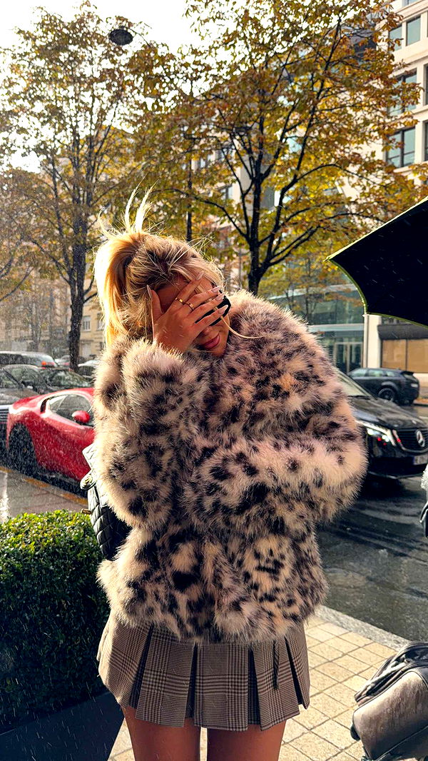 samantrasunny image ~ Altpins