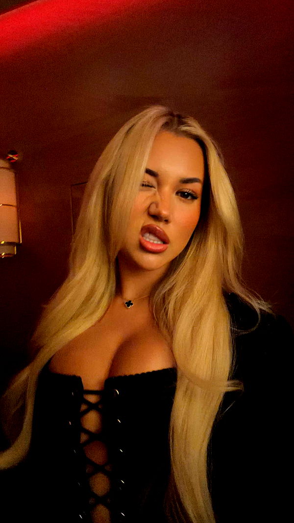 samantrasunny image ~ Altpins