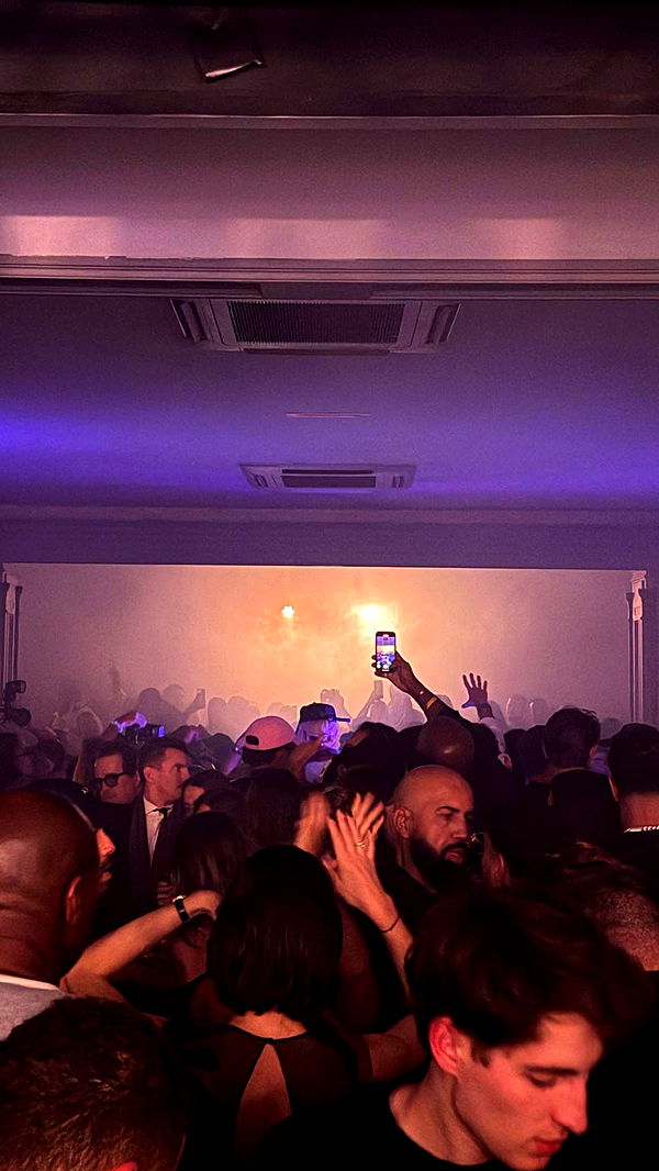 samantrasunny image ~ Altpins