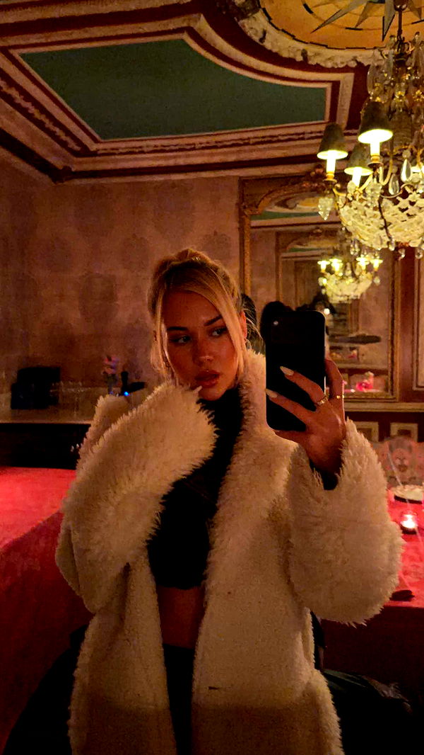 samantrasunny image ~ Altpins