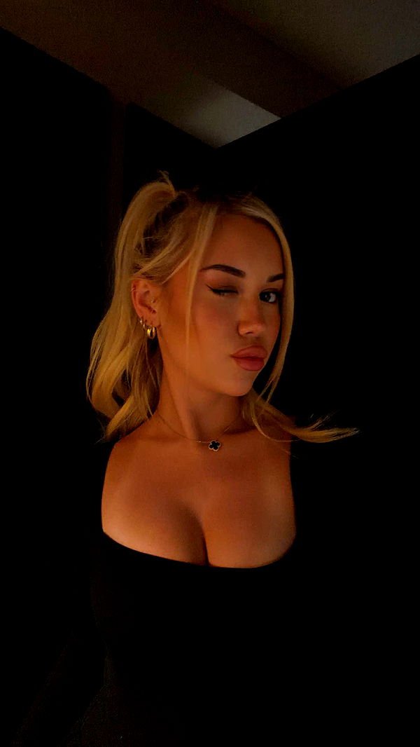 samantrasunny image ~ Altpins