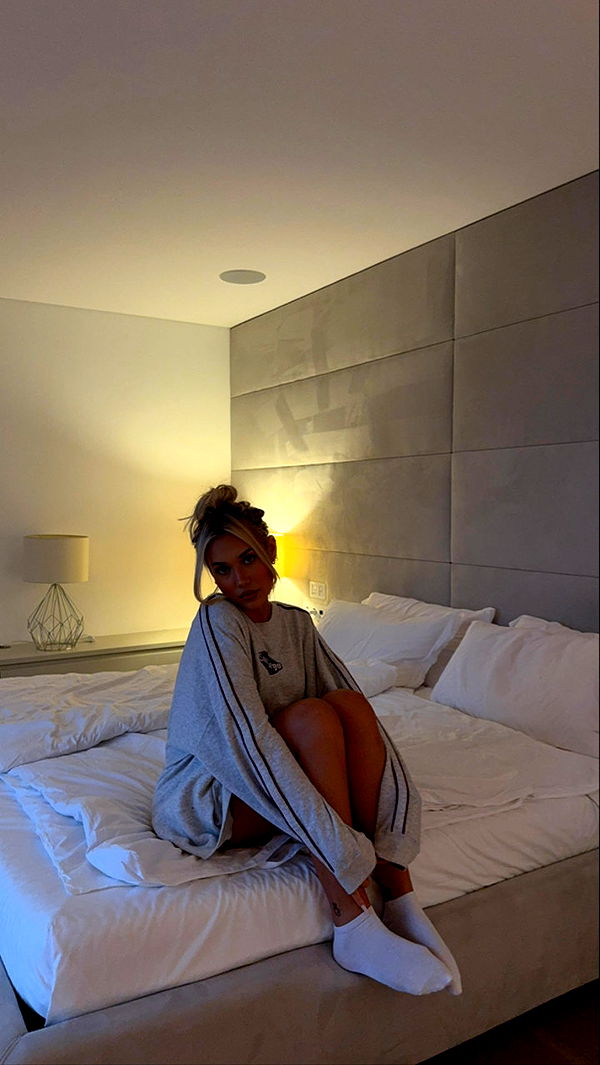 samantrasunny image ~ Altpins