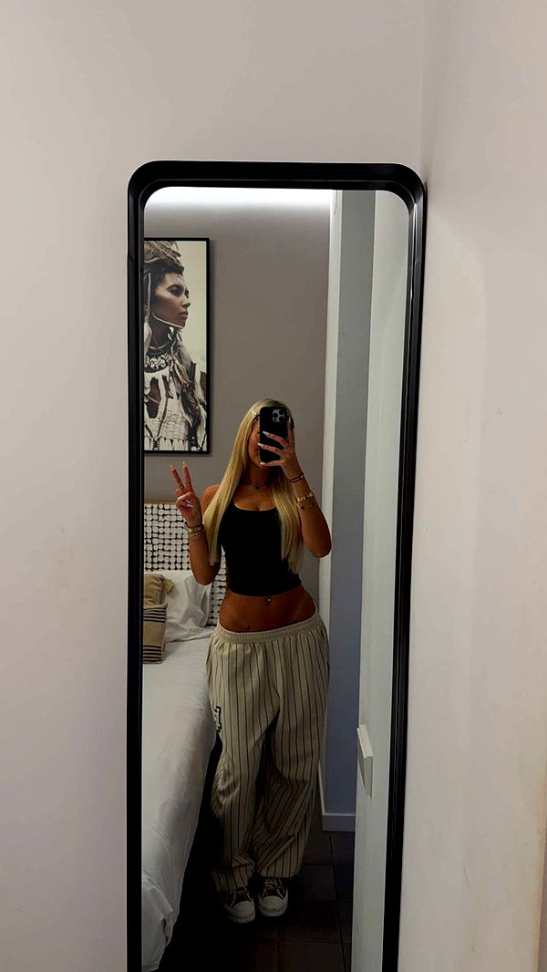 samantrasunny image ~ Altpins