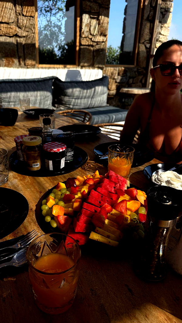 samantrasunny image ~ Altpins