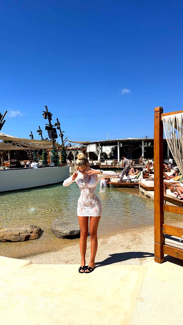 samantrasunny image ~ Altpins