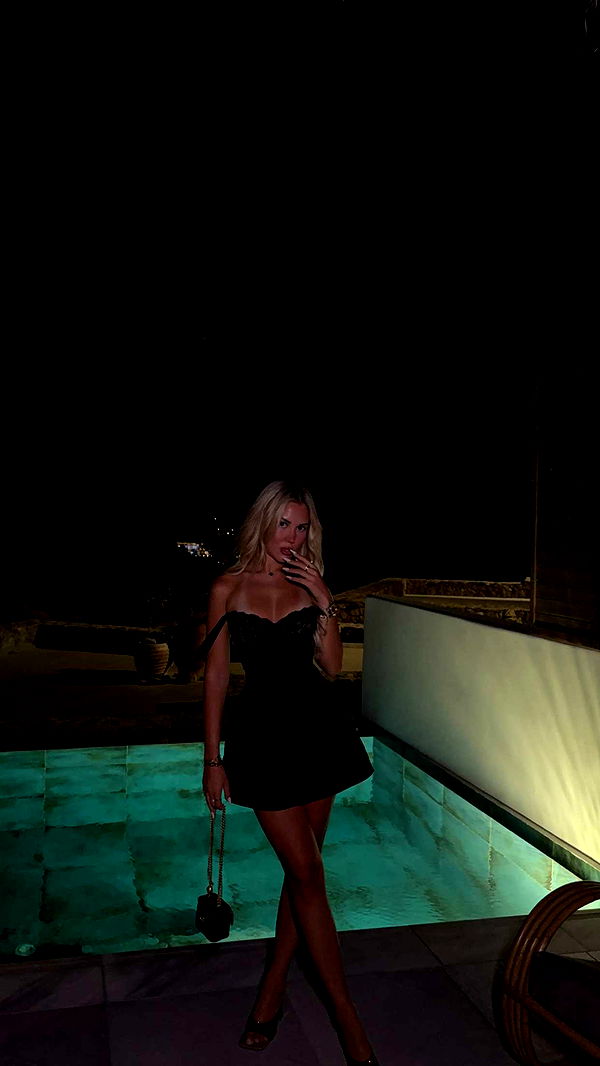 samantrasunny image ~ Altpins