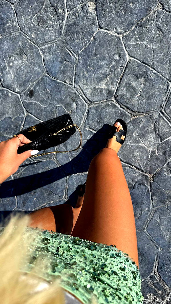 samantrasunny image ~ Altpins