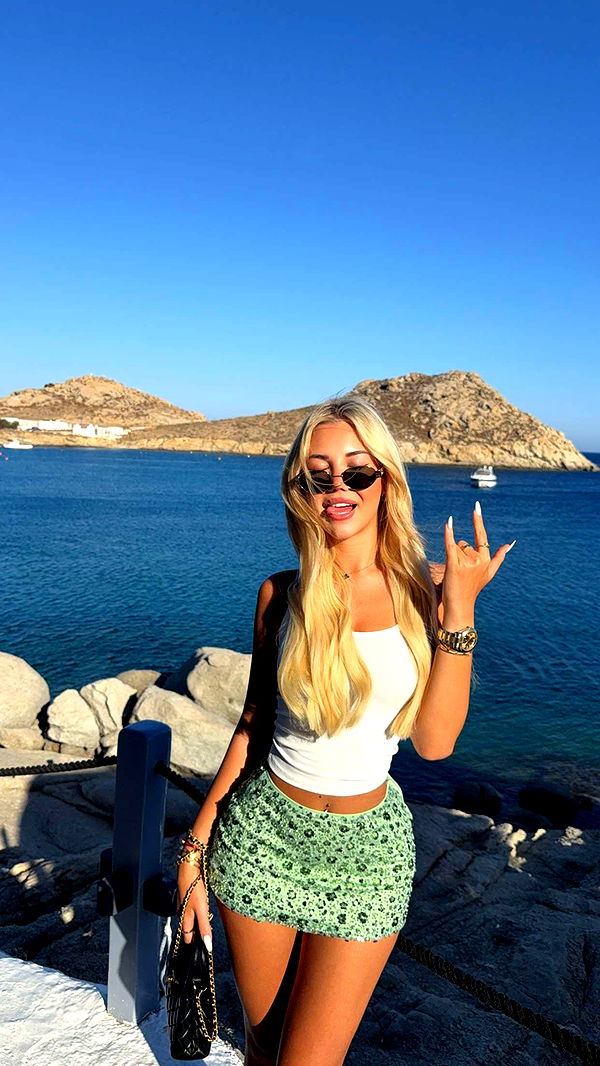 samantrasunny image ~ Altpins