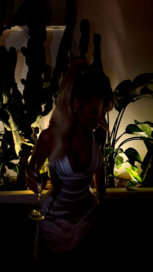 samantrasunny image ~ Altpins