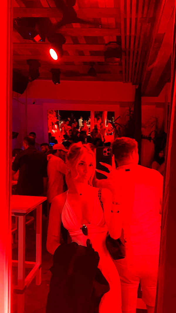 samantrasunny image ~ Altpins