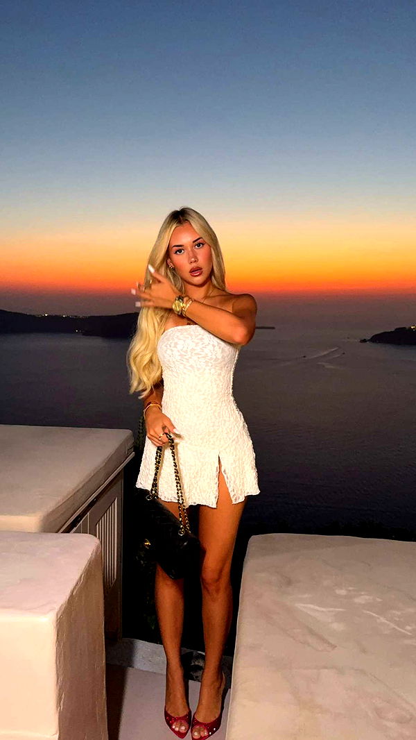 samantrasunny image ~ Altpins