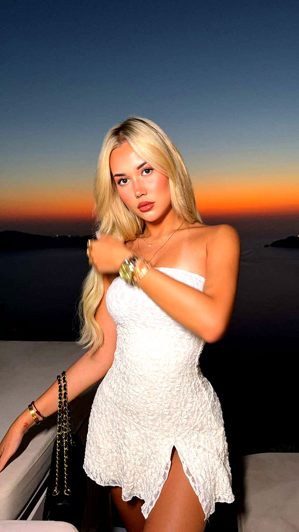 samantrasunny image ~ Altpins