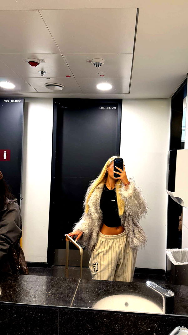 samantrasunny image ~ Altpins