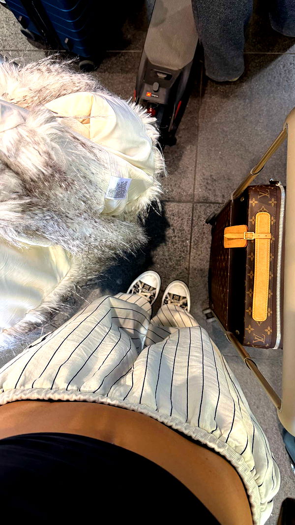 samantrasunny image ~ Altpins