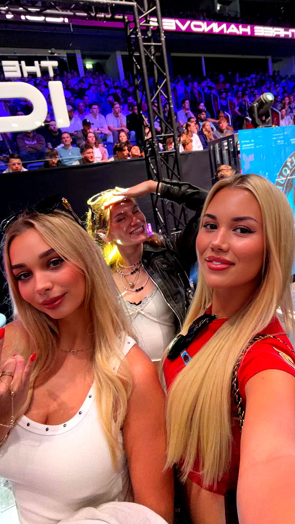 samantrasunny image ~ Altpins