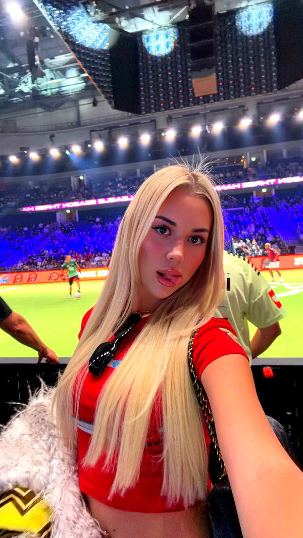 samantrasunny image ~ Altpins