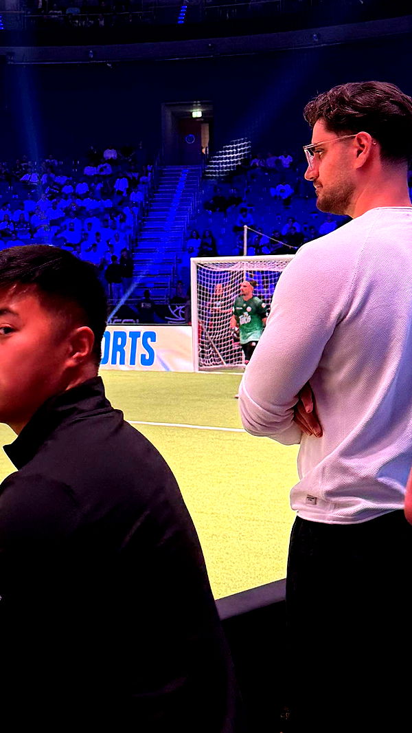 samantrasunny image ~ Altpins