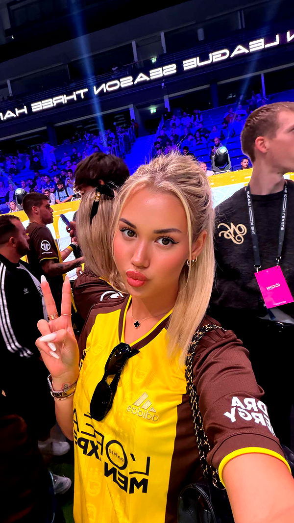 samantrasunny image ~ Altpins