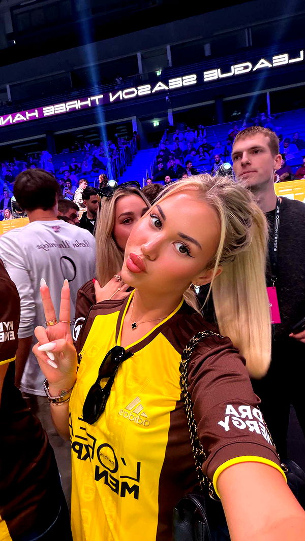 samantrasunny image ~ Altpins