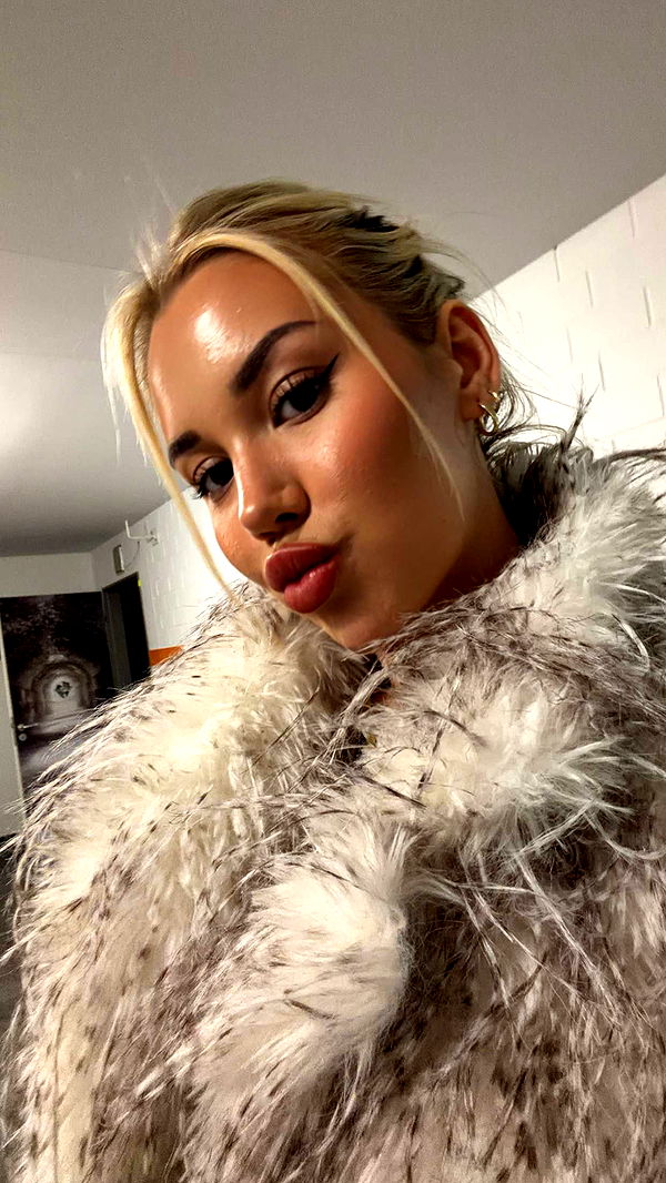 samantrasunny image ~ Altpins