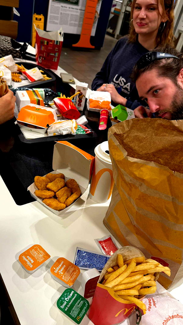 samantrasunny image ~ Altpins