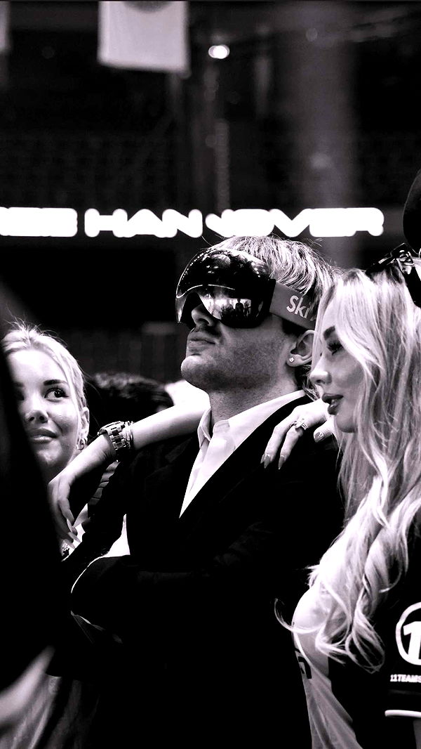 samantrasunny image ~ Altpins