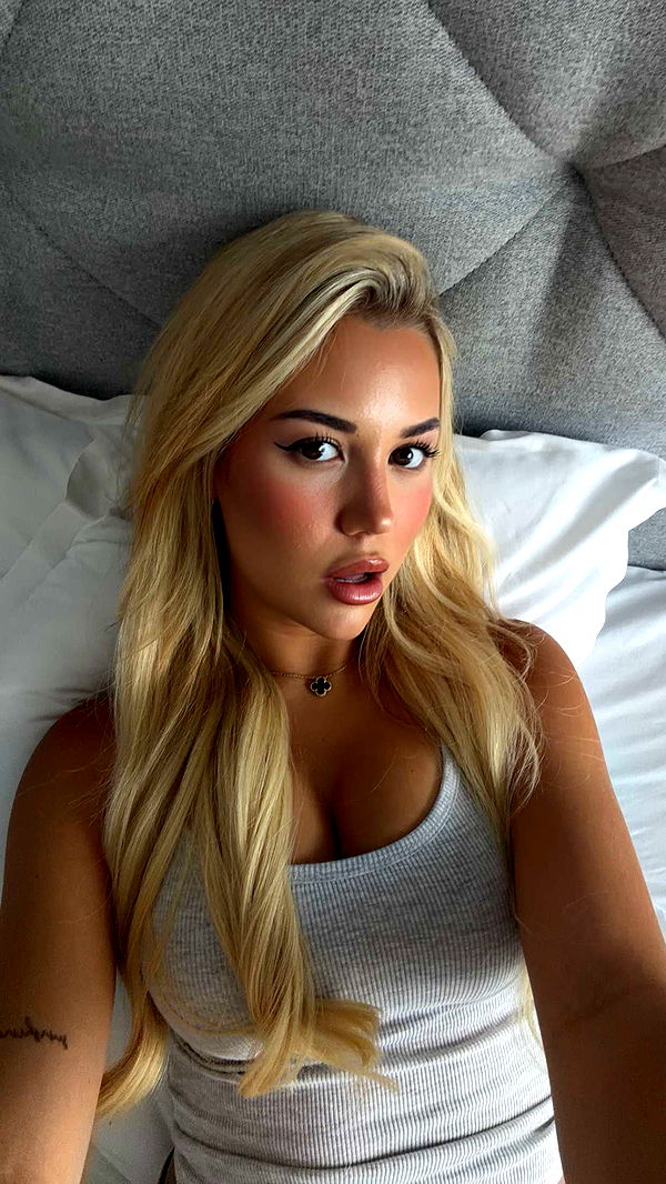 samantrasunny image ~ Altpins