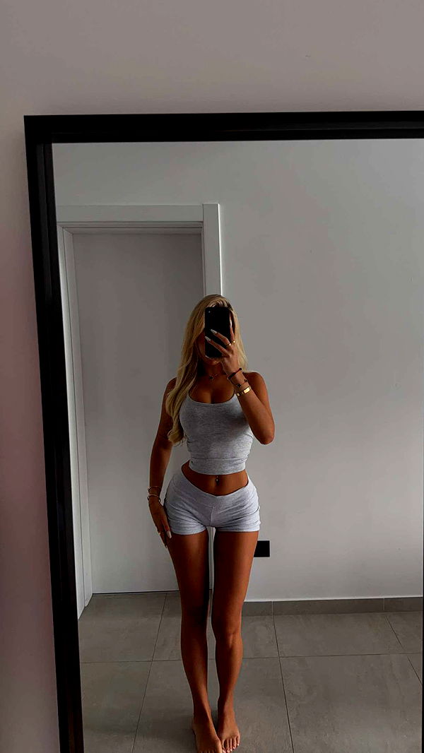 samantrasunny image ~ Altpins