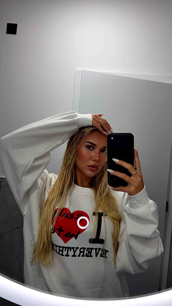 samantrasunny image ~ Altpins