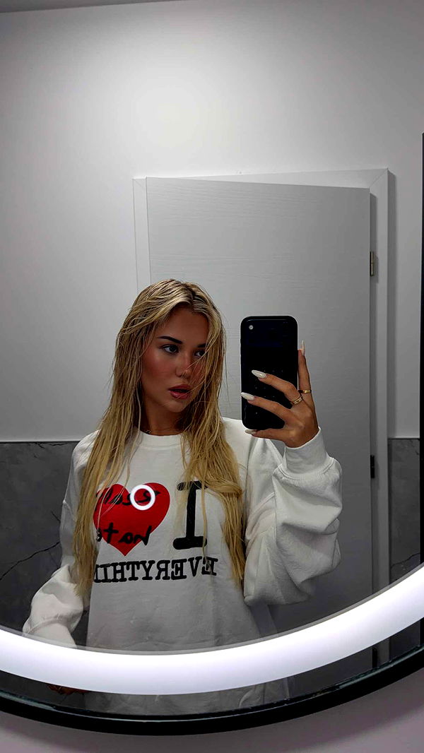 samantrasunny image ~ Altpins