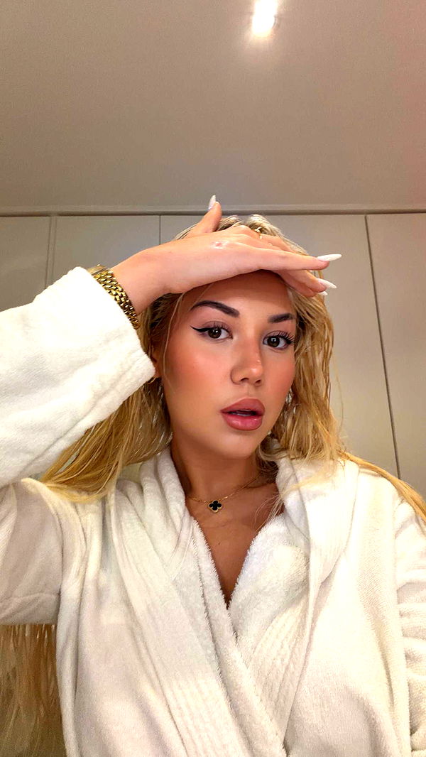 samantrasunny image ~ Altpins