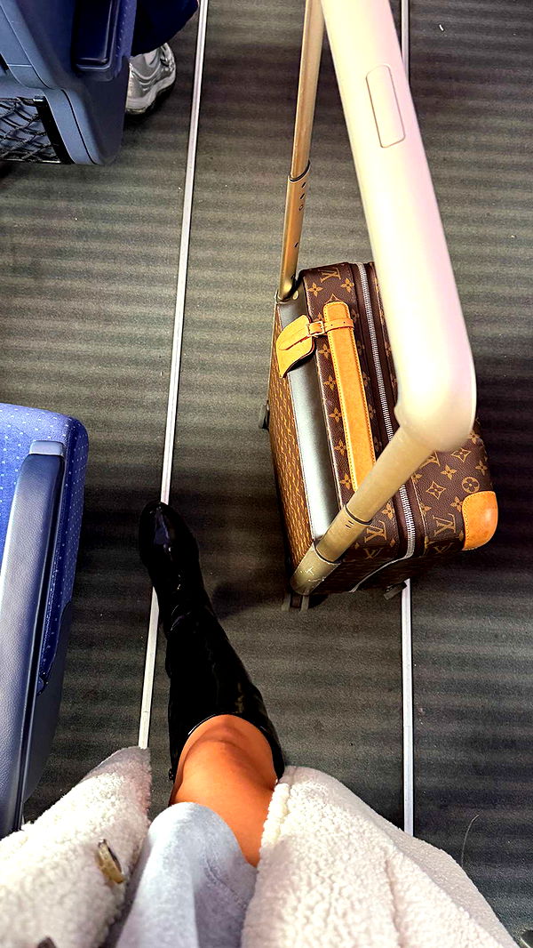 samantrasunny image ~ Altpins