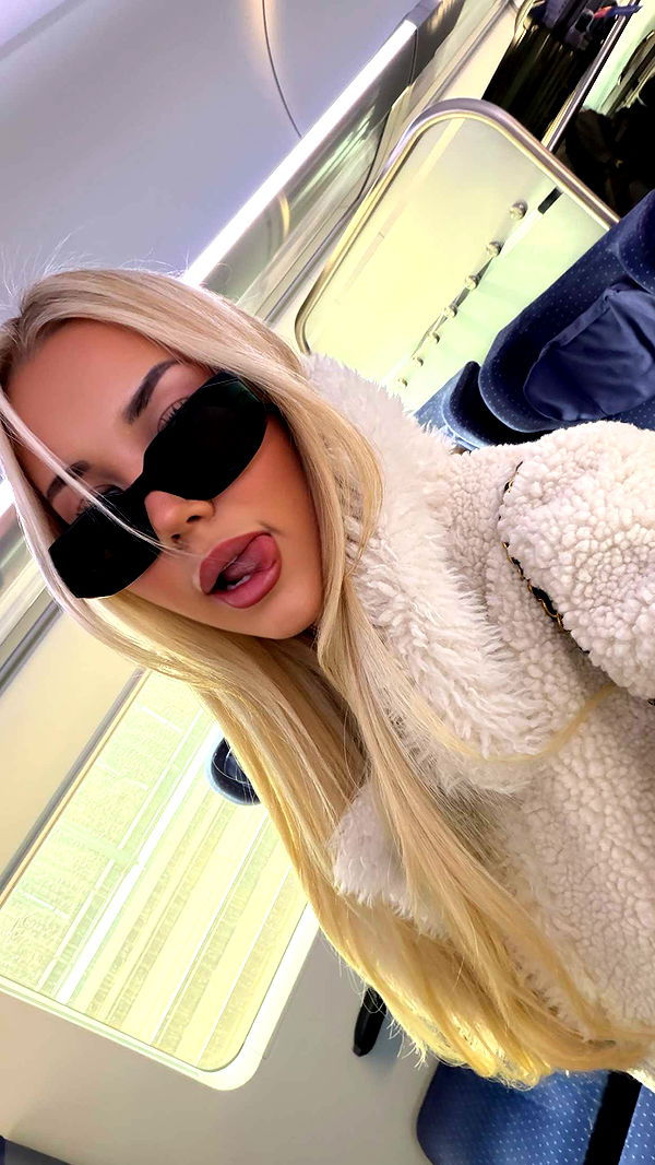 samantrasunny image ~ Altpins